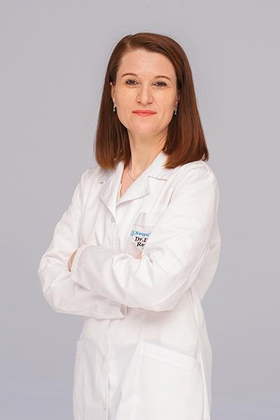 Dr. Delia-Nicoleta Reviczky-Levay