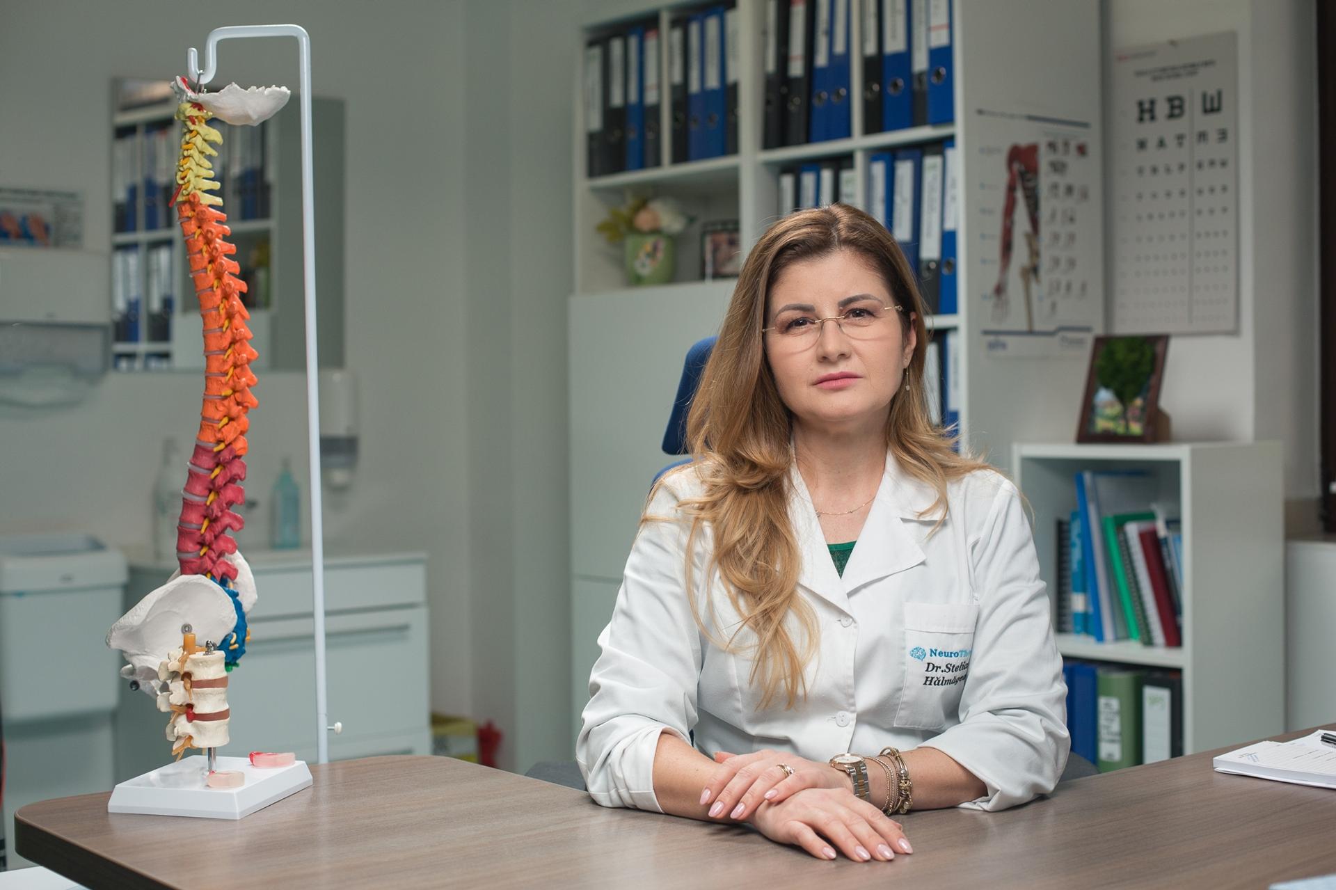 Dr. Steliana Hălmăgean, fondator Neuro Therapy, în cabinet